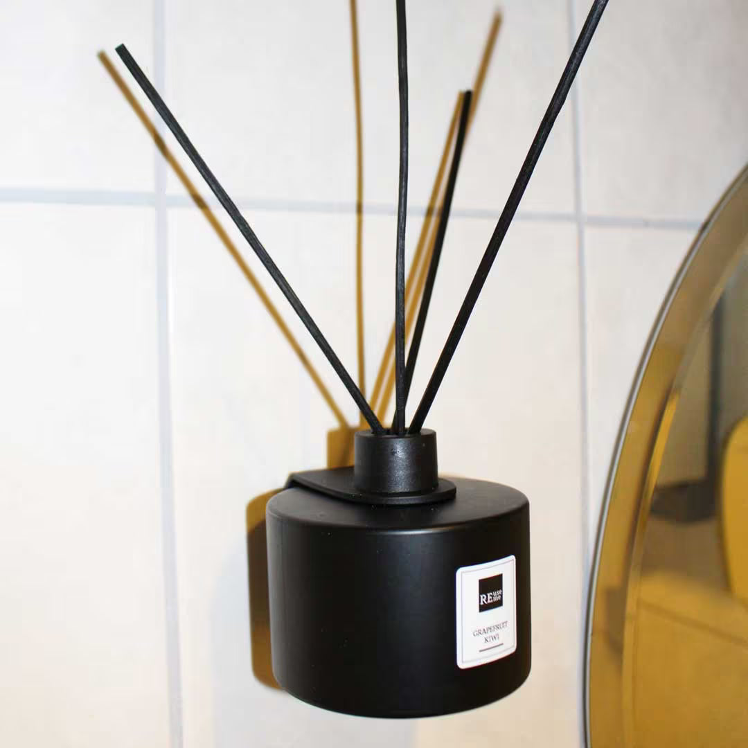 ReUseMe Halterung Schwarz matt für Duftstäbchensets und Dispenser Flaschen